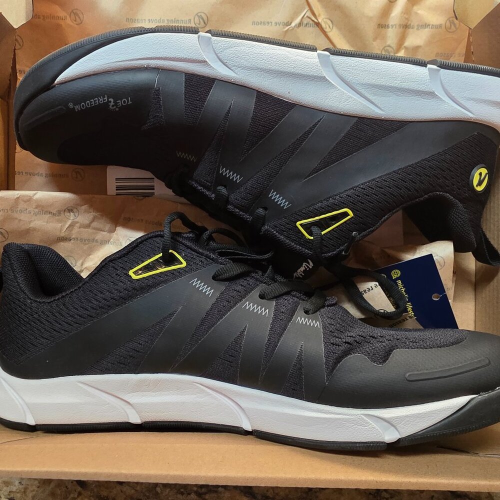 Joe Nimble Addict Blackout shoes